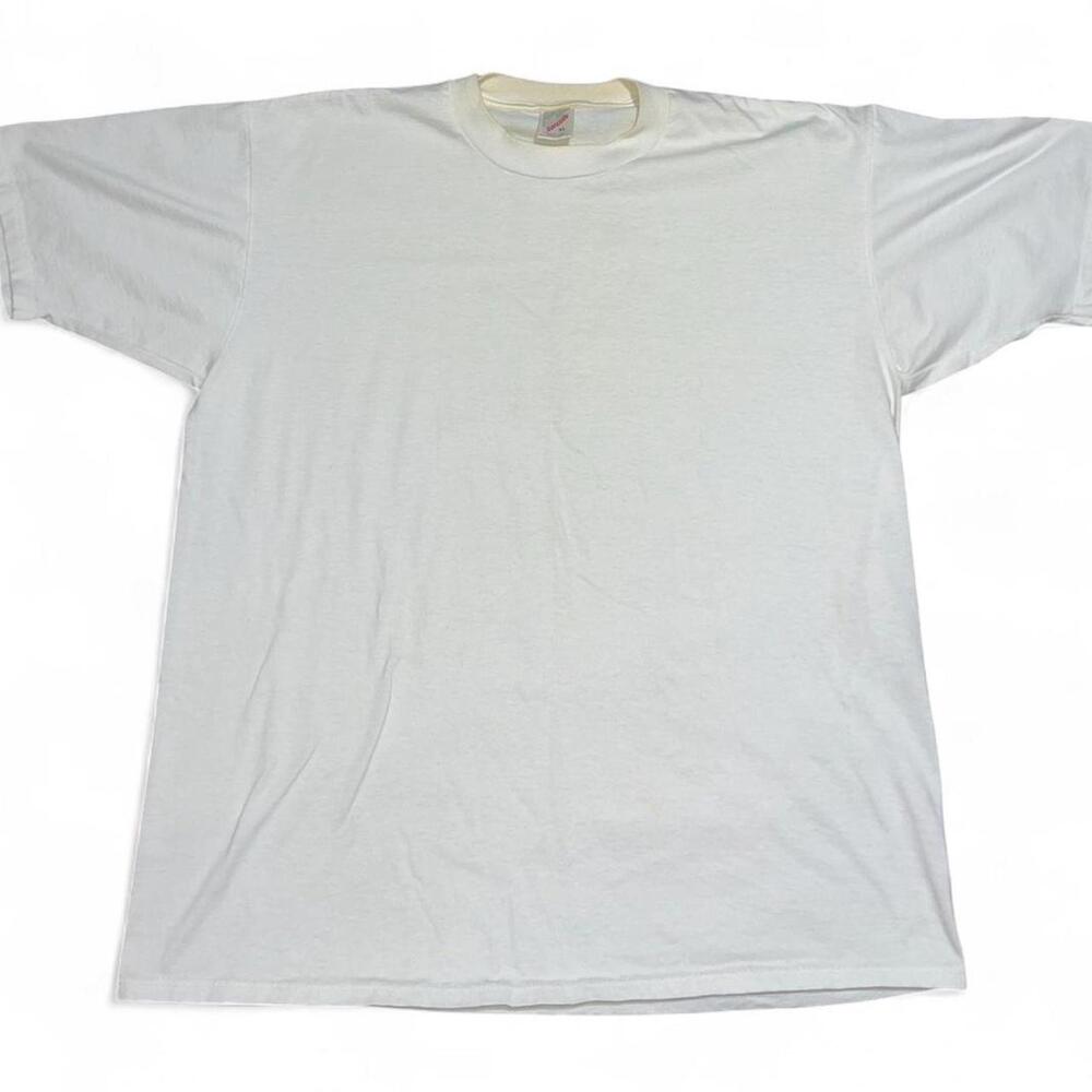 White vintage 90s Jerzees tee #90s